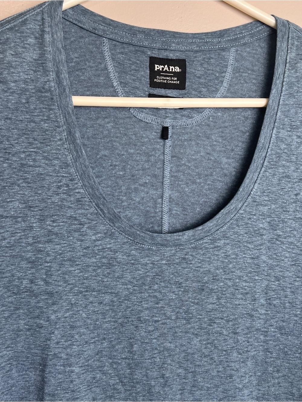 prAna Women's Heather Blue Short Sleeve T-Shirt Size Small, EUC - Picture 2 of 4